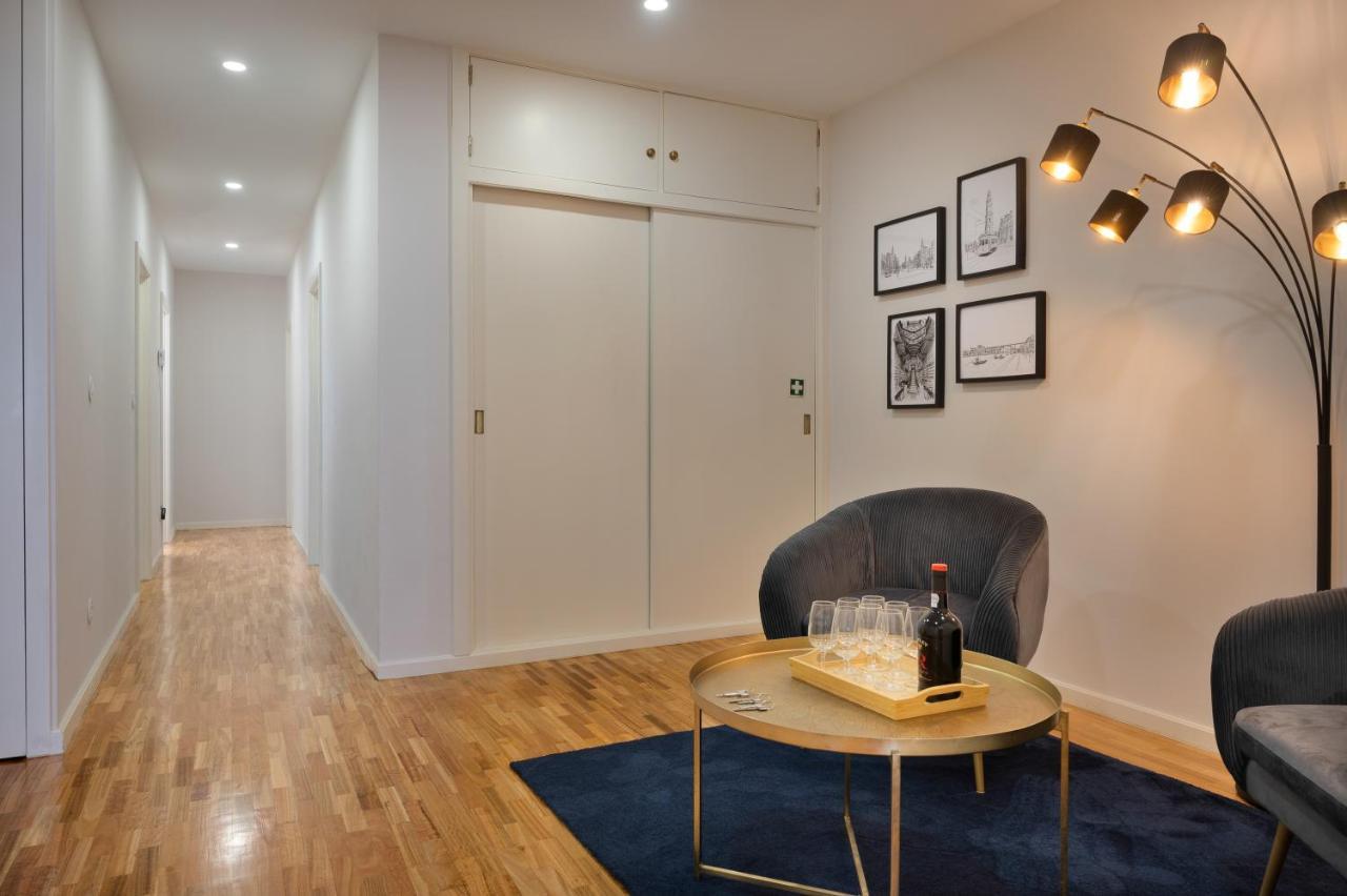 Invicta Premium - 4Br Downtown Apartment With Ac ปอร์โต ภายนอก รูปภาพ